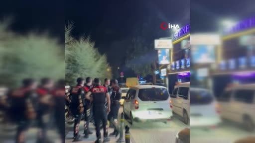 Avcılar sahilde polisten dron destekli gece uygulaması