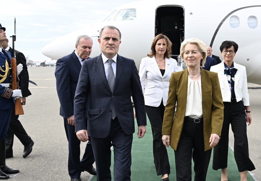 AVRUPA BİRLİĞİ (AB) KOMİSYONU BAŞKANI URSULA VON DER LEYEN, RESMİ ZİYARET KAPSAMINDA AZERBAYCAN'A...