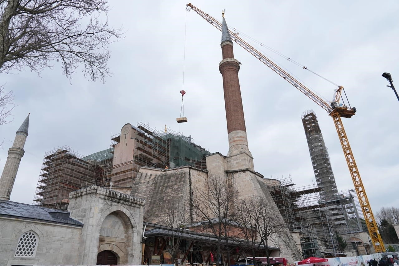AYASOFYA-İ KEBİR CAMİİ'NDE YÜRÜTÜLEN KORUMA, RESTORASYON VE GÜÇLENDİRME ÇALIŞMALARI