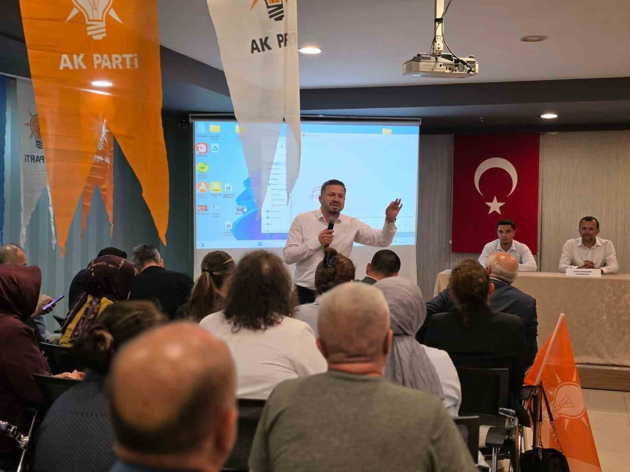 AYDEMİR: “BALIKESİR, TARİHİN EN YIKICI SEÇİMİNİ YAPACAK"