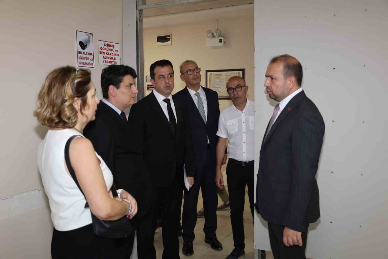 AYDIN'DA KORUYUCU SAĞLIK HİZMETLERİNİ GÜÇLENDİRECEK EFELER SAĞLIKLI HAYAT MERKEZİ'NİN AÇILIŞI İÇİN...