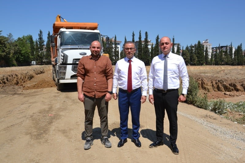 AYDIN'DA YAPIMI DEVAM EDEN YENİ ADLİYE SARAYINDA HAFRİYAT VE ZEMİN HAZIRLIK ÇALIŞMALARI SÜRERKEN...