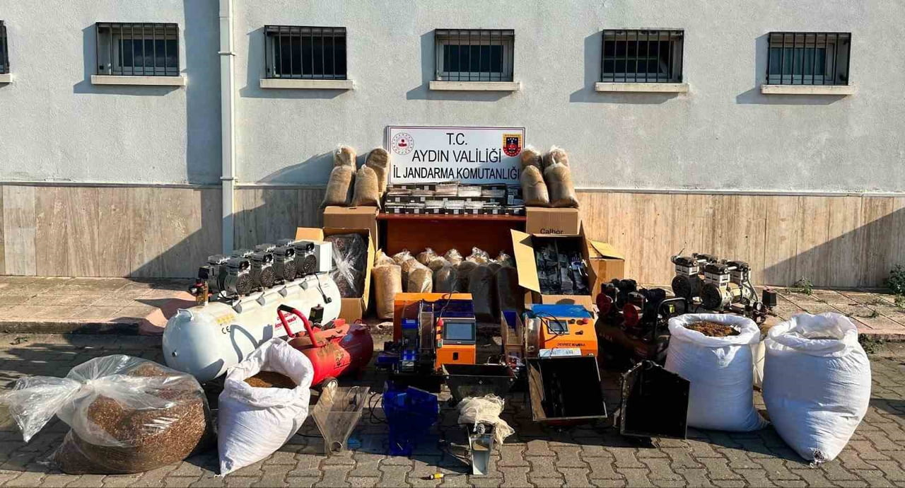 AYDIN'IN KÖŞK İLÇESİNDE KAÇAK SİGARA İMALATI VE TİCARETİ YAPILDIĞI BELİRLENEN ADRESE YAPILAN...