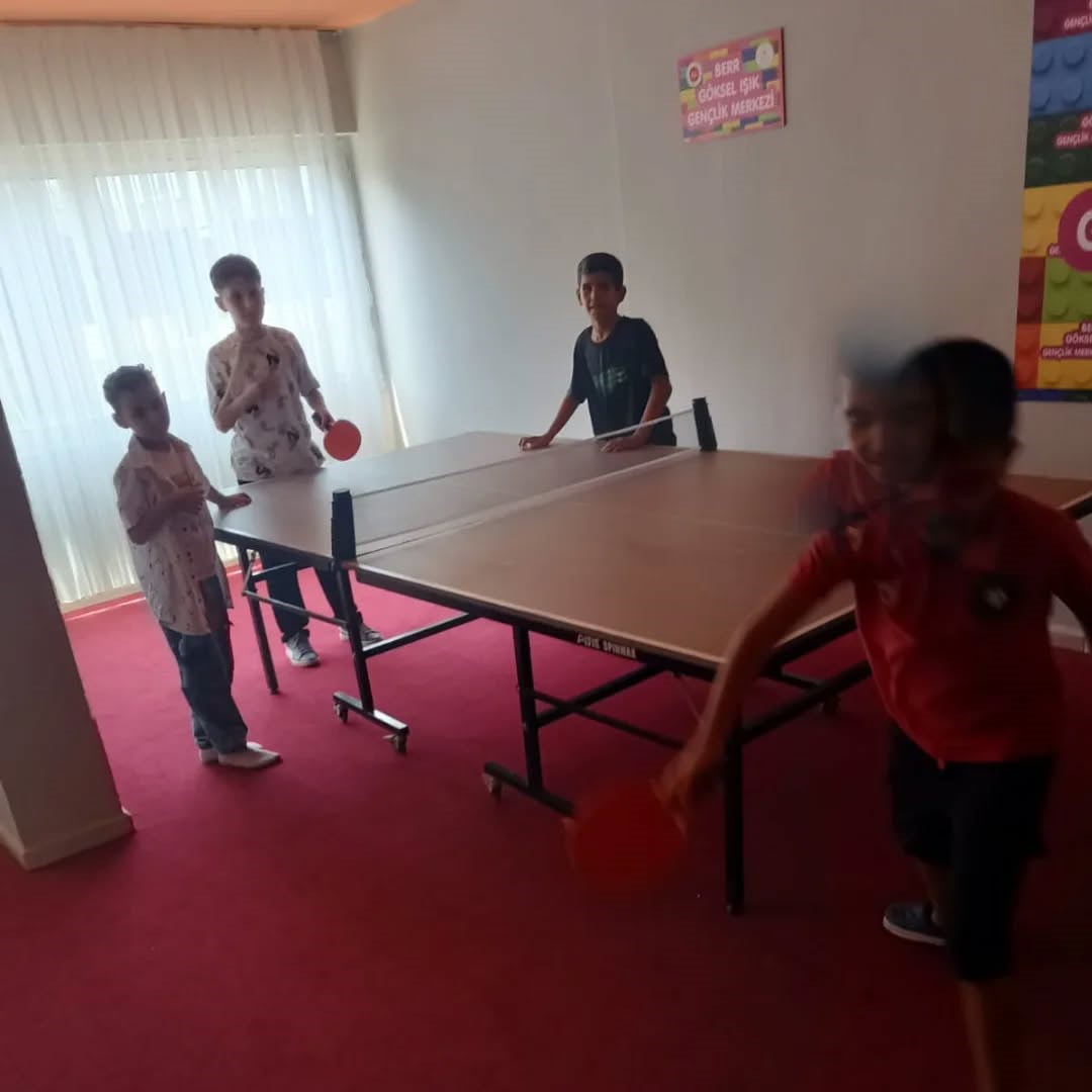AYDIN'IN SÖKE İLÇESİNDE YAZ KUR'AN KURSLARINA DEVAM EDEN ÖĞRENCİLER, DERSLERİN ARDINDAN BERR...