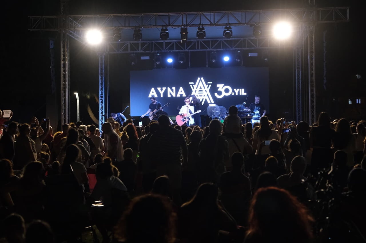 AYDIN BÜYÜKŞEHİR BELEDİYESİ'NİN 'YAZ KONSERLERİ' KAPSAMINDA EFELER'DEKİ MİMAR SİNAN PARKI'NDA...
