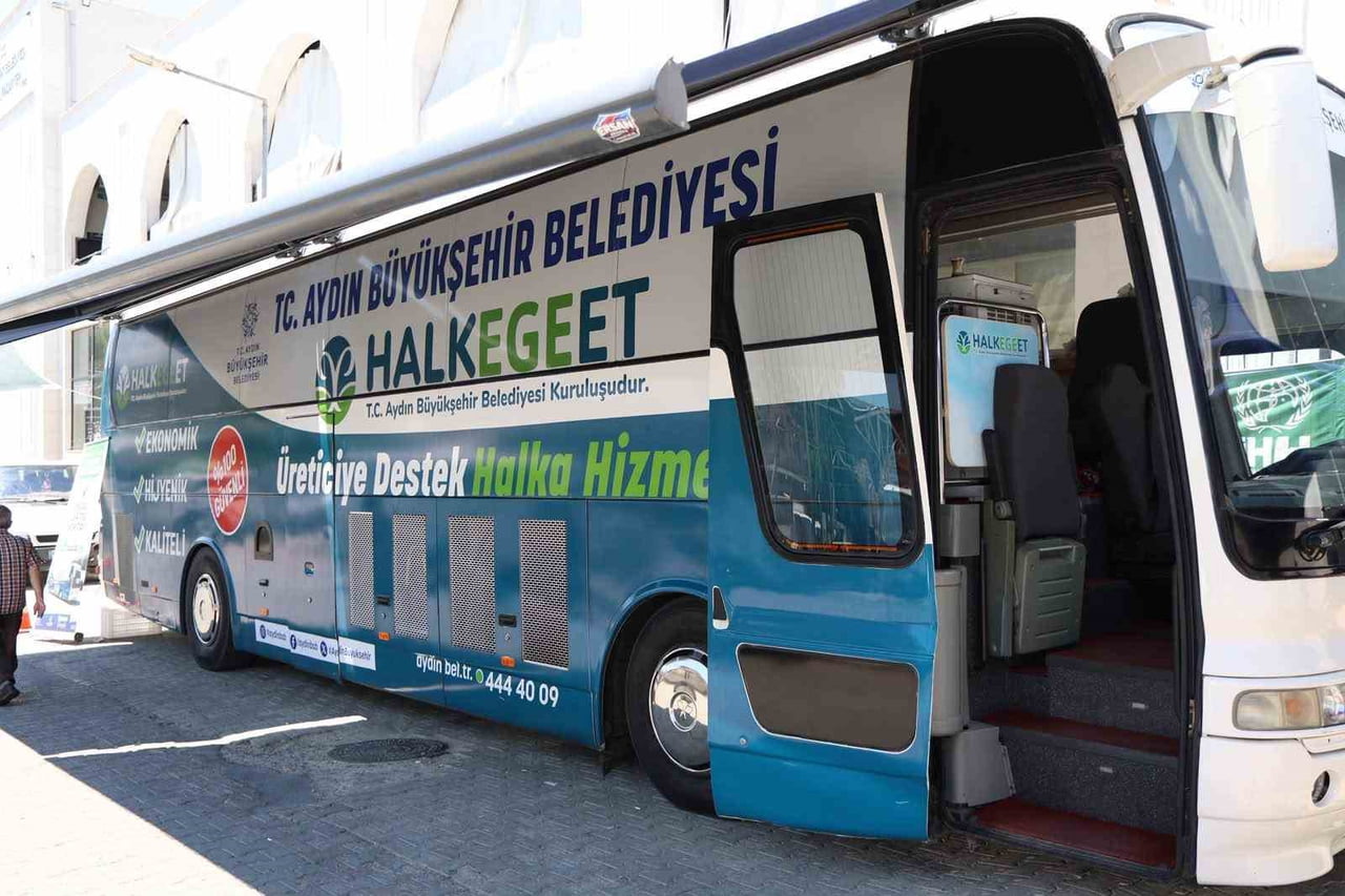 AYDIN BÜYÜKŞEHİR BELEDİYESİ'NİN ÜRETİCİ İLE TÜKETİCİYİ ARACISIZ BULUŞTURAN MOBİL HALK EGE ET...