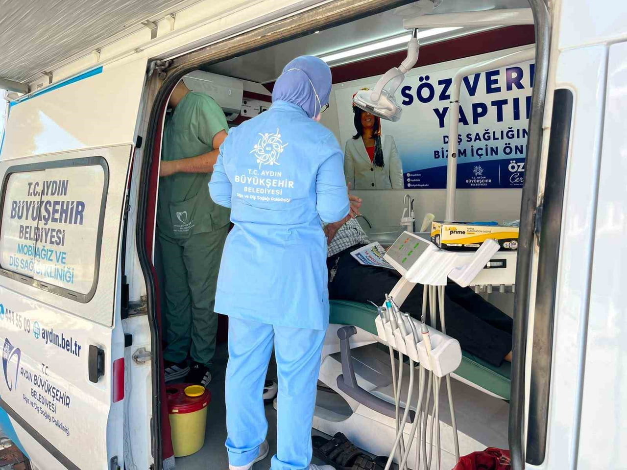 AYDIN BÜYÜKŞEHİR BELEDİYESİ MOBİL AĞIZ VE DİŞ SAĞLIĞI KLİNİKLERİ’NE VATANDAŞLARDAN YOĞUN...