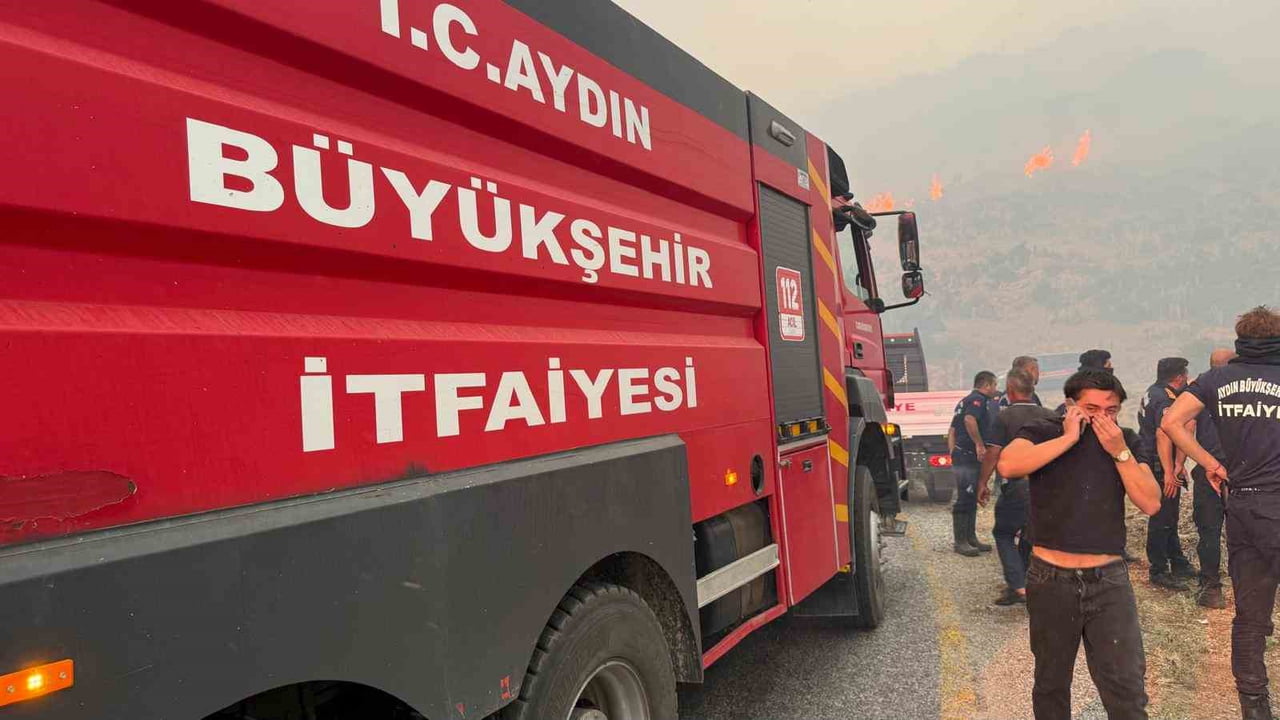 AYDIN BÜYÜKŞEHİR ÇİNE’DE YANGINA MÜDAHALE EDİYOR