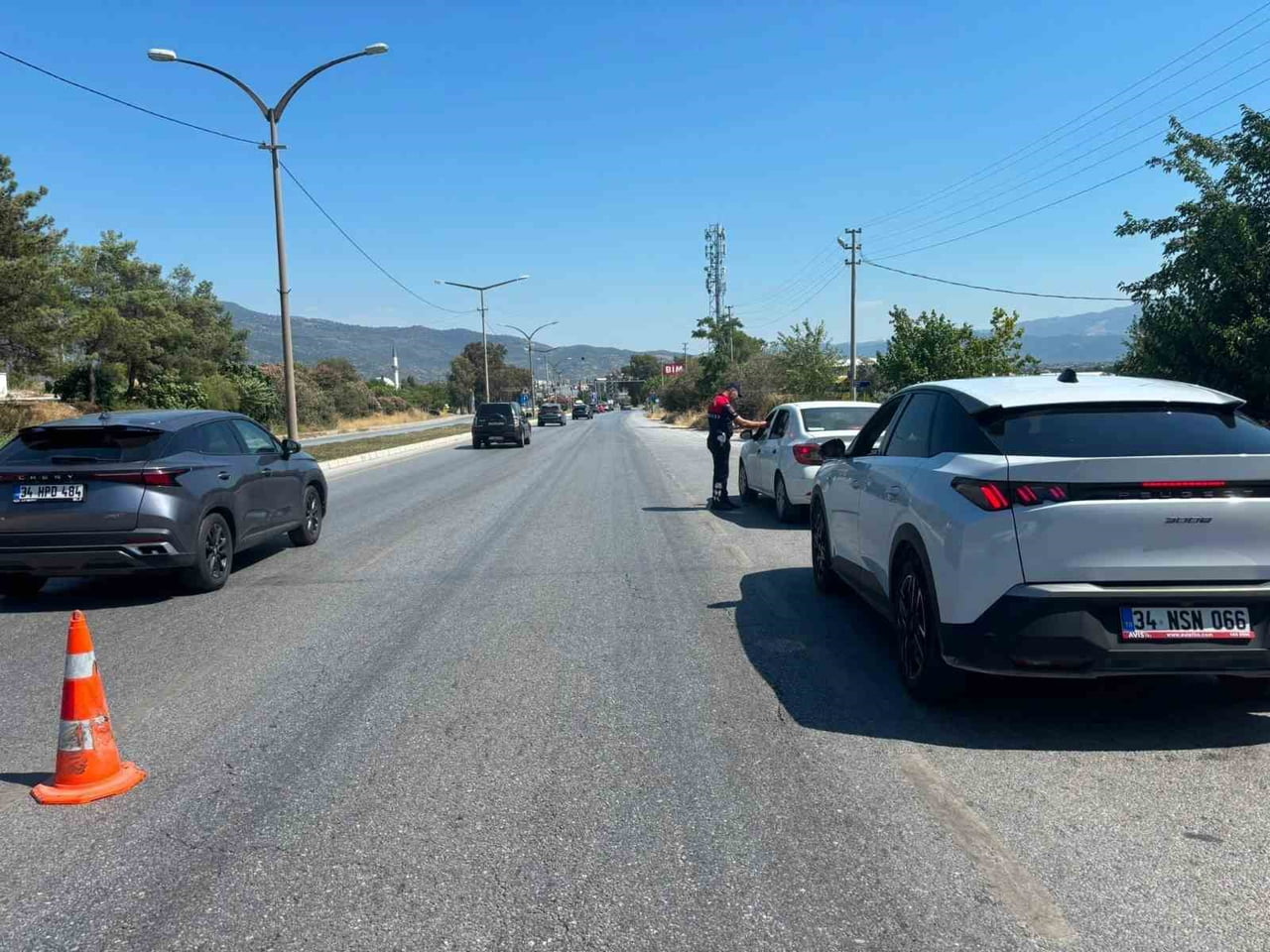 AYDIN İL JANDARMA KOMUTANLIĞI TARAFINDAN ARANAN ŞAHISLARIN YAKALANMASINA YÖNELİK İL GENELİNDE...