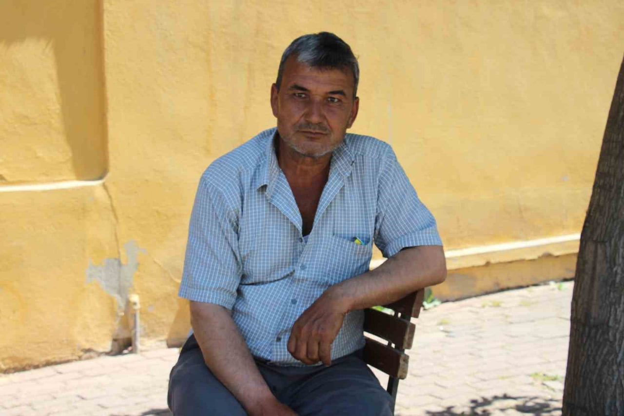AYDIN’IN İNCİRLİOVA İLÇESİNDE YAŞAYAN 53 YAŞINDAKİ HAKAN EROL KÜÇÜK YAŞLARDA PAMUK TARLALARINDA...
