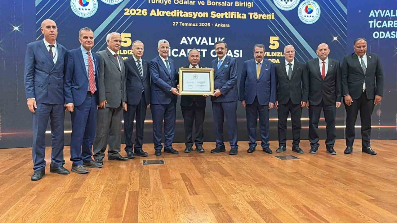 AYVALIK TİCARET ODASI, 5 YILDIZLI AKREDİTASYON SERTİFİKASINI 4. KEZ ÜST ÜSTE ALDI