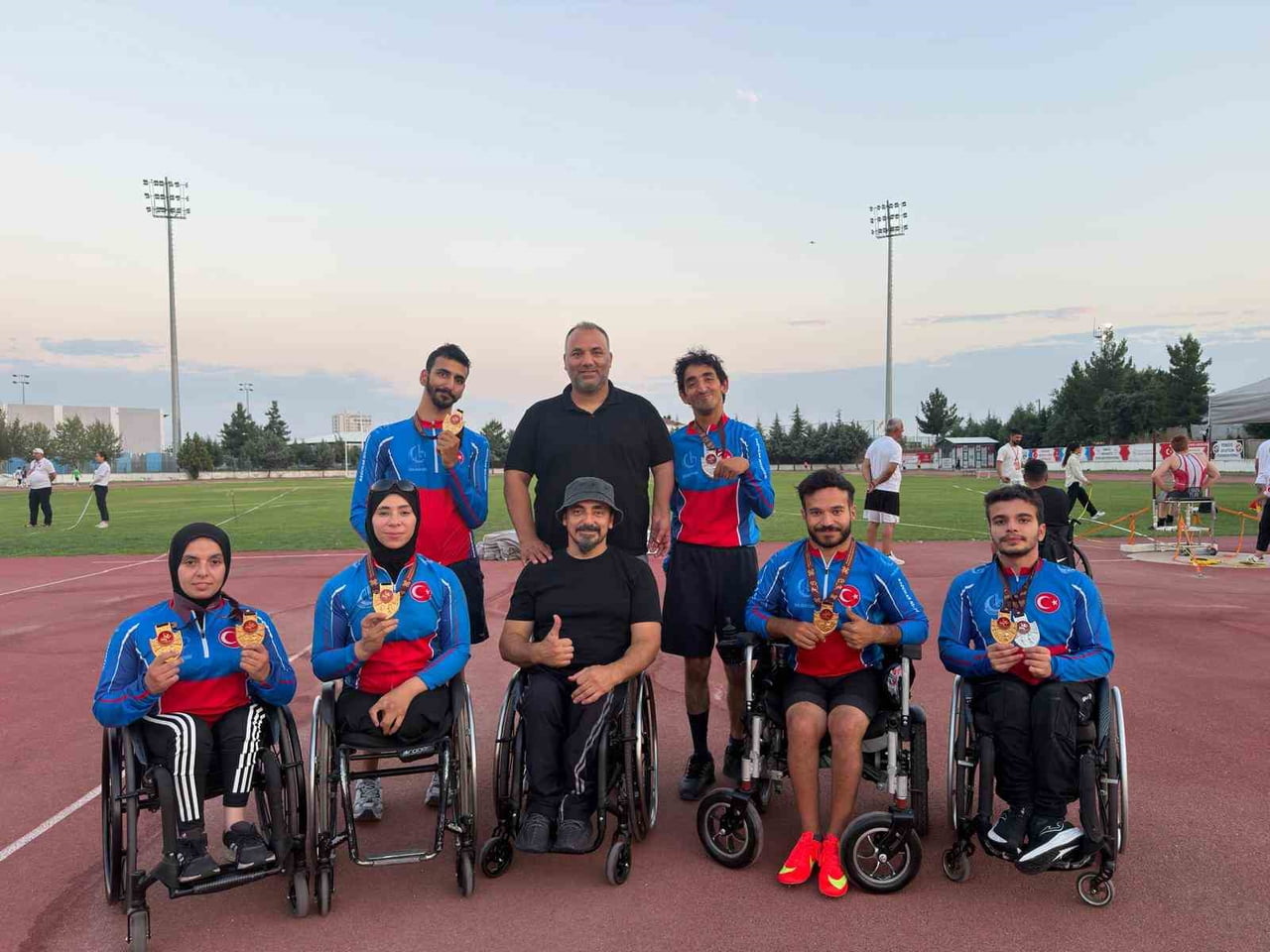BAĞCILAR BELEDİYESİ ENGELLİLER SPOR KULÜBÜ BU BAŞARIYLA TAKIM HALİNDE TÜRKİYE ŞAMPİYONU...