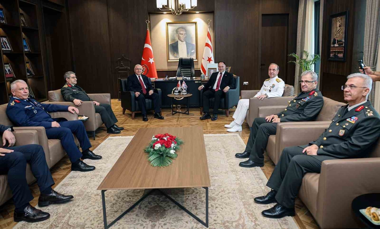 BAKAN GÜLER VE TSK HEYETİ, KKTC CUMHURİYET MECLİSİ BAŞKANI ZİYA ÖZTÜRKLER TARAFINDAN KABUL...