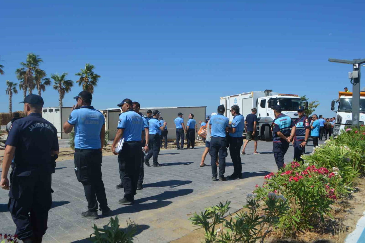 BALIKESİR BÜYÜKŞEHİR BELEDİYESİ ZABITA DAİRE BAŞKANLIĞI, YAZ SEZONUNUN BAŞLAMASIYLA BİRLİKTE SAHİL...