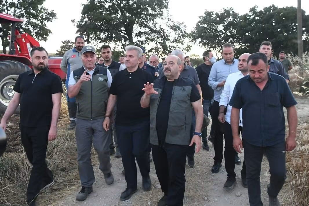 BALIKESİR VALİSİ İSMAİL USTAOĞLU BÖLGEYE GELEREK, ÇALIŞMALARA İLİŞKİN BALIKESİR ORMAN BÖLGE MÜDÜRÜ...