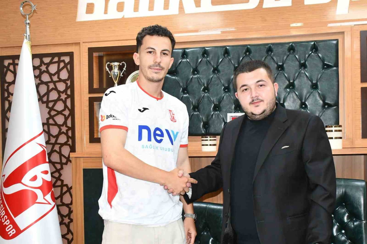BALIKESİRSPOR'DA TRANSFER ÇALIŞMALARI DAHİLİNDE ERDOĞAN KAYA İLE SÖZLEŞME İMZALADI