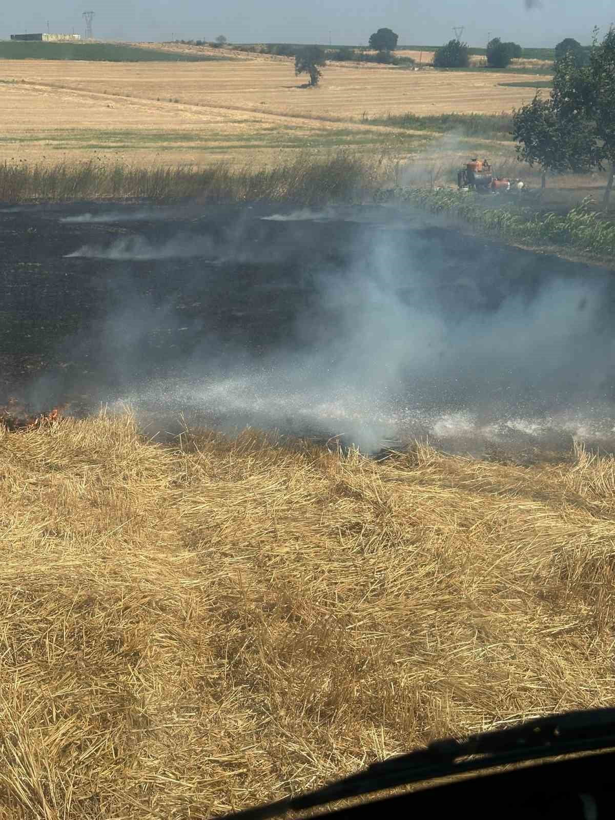 BANDIRMA'DA ÇIKAN ANIZ YANGINI BÜYÜMEDEN SÖNDÜRÜLDÜ