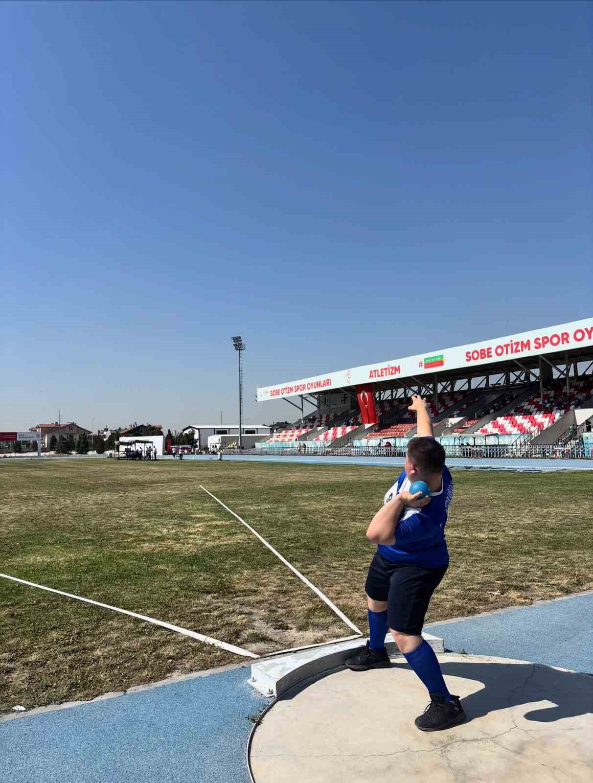 BANDIRMALI SPORCU MEHMET TALAT UÇAR, TÜRKİYE İKİNCİSİ OLDU