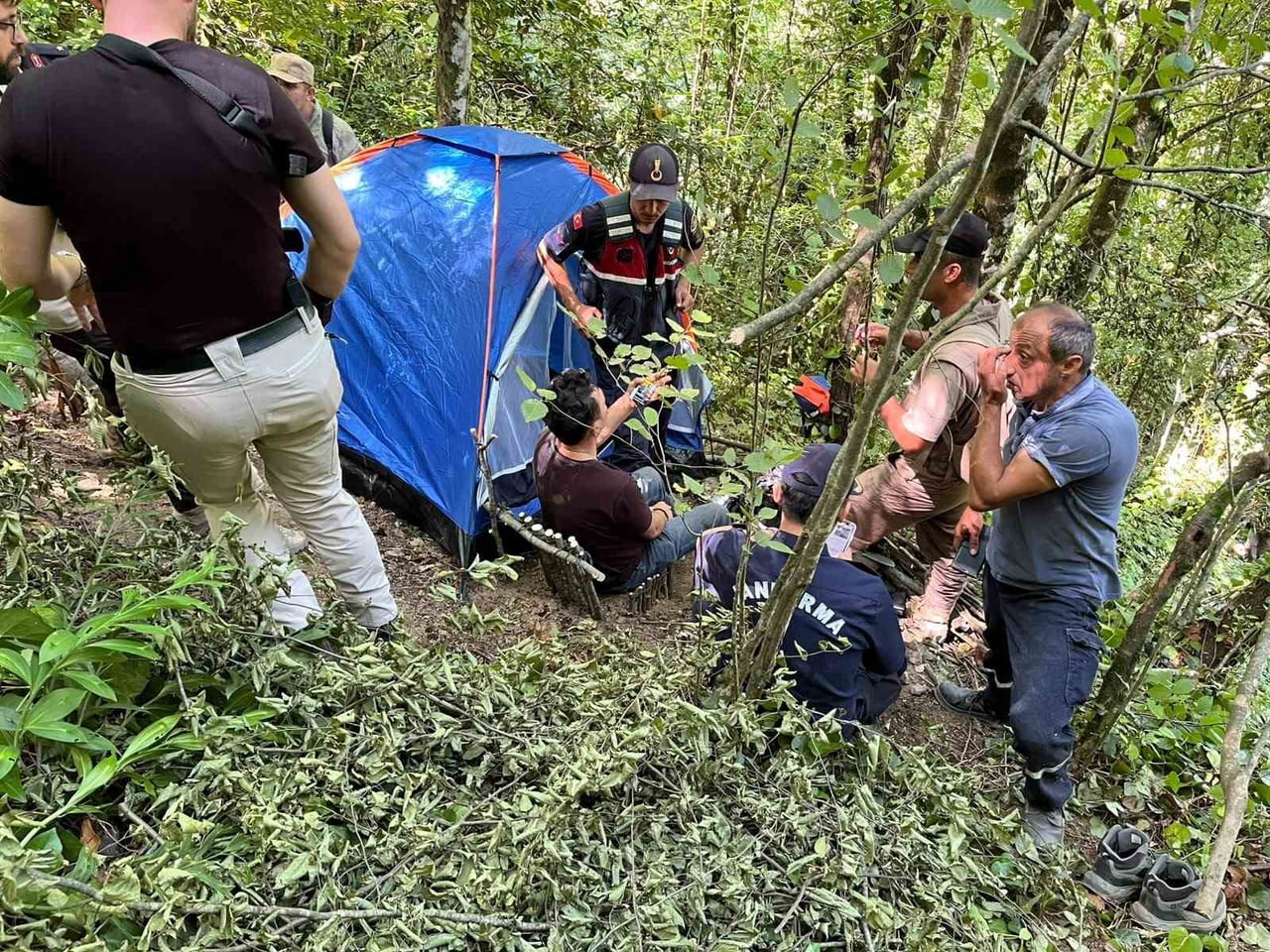 BARTIN'DA KAYIP OLAN ŞAHIS, YAKLAŞIK 16 SAAT SONRA ORMANDA YARALI HALDE BULUNDU