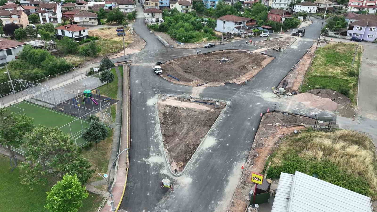 BAŞİSKELE'DE TRAFİK YOĞUNLUĞUNU AZALTMAK VE ULAŞIMI DAHA GÜVENLİ HALE GETİRMEK AMACIYLA VATAN VE...