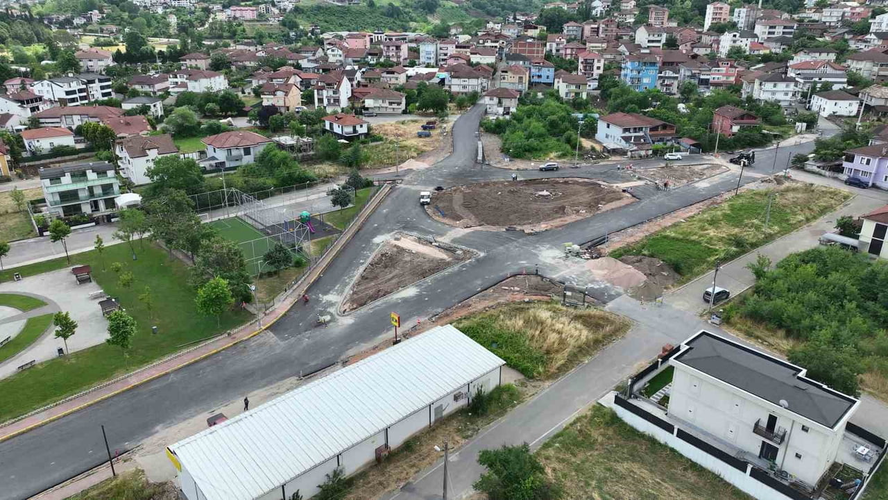 BAŞİSKELE'DE TRAFİK YOĞUNLUĞUNU AZALTMAK VE ULAŞIMI DAHA GÜVENLİ HALE GETİRMEK AMACIYLA VATAN VE...