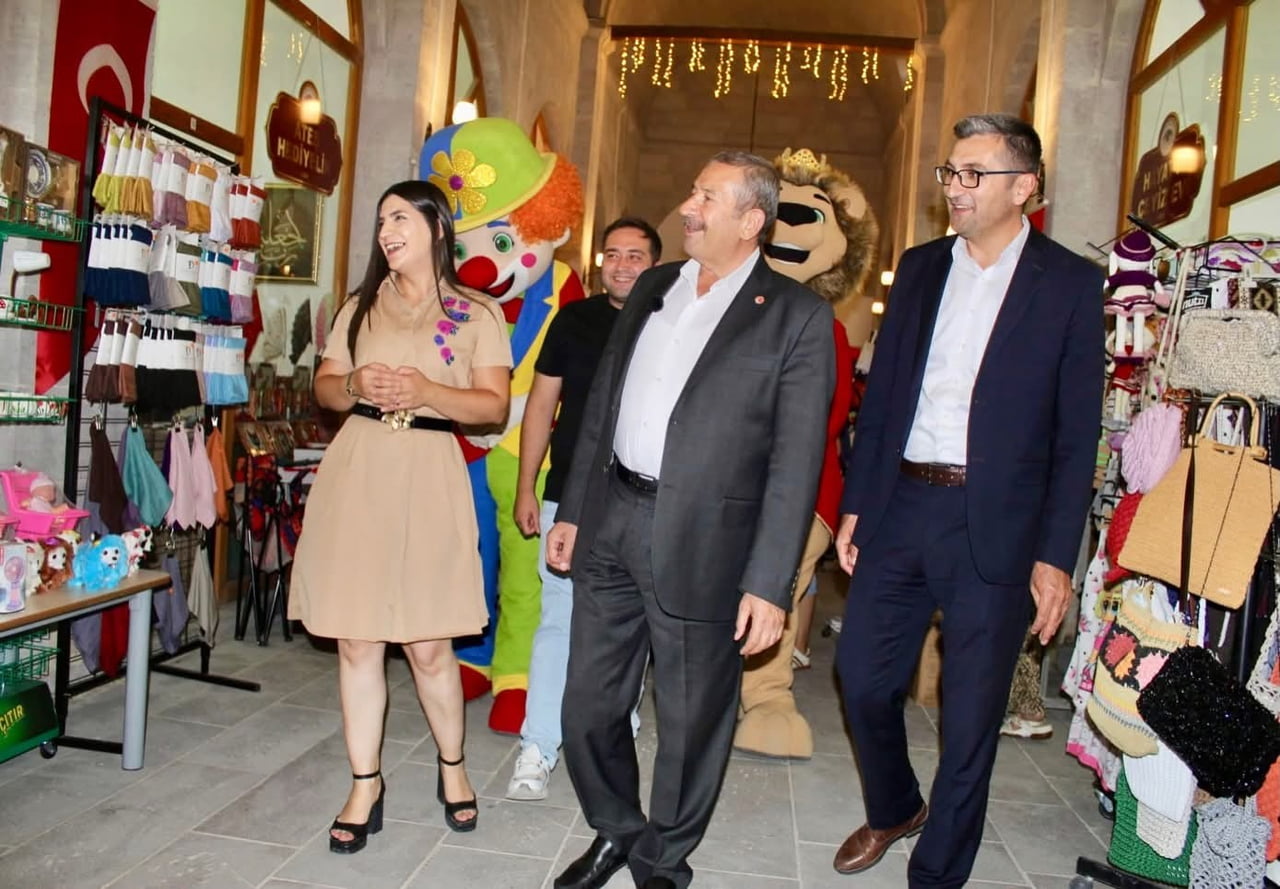 BAŞKAN BOZKURT'TAN YUSUF PAŞA BEDESTENİ ESNAFINA ZİYARET