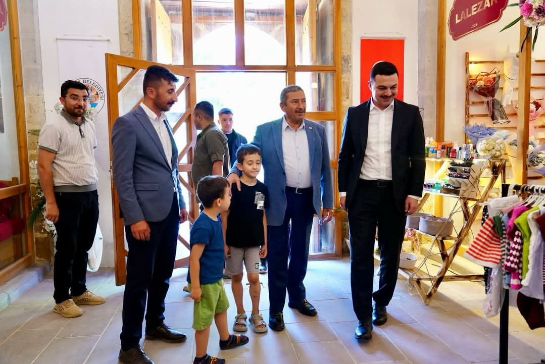 BAŞKAN BOZKURT, TARİHİ YUSUF PAŞA BEDESTENİ'NDE İNCELEMELERDE BULUNDU