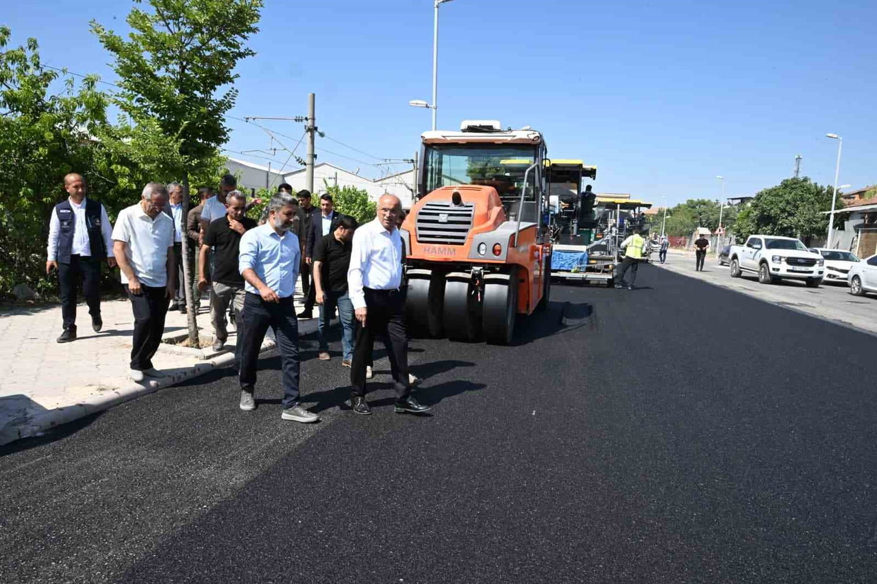 BAŞKAN ER:" ŞEHRİN ALTYAPISINI TAMAMEN YENİLİYORUZ"