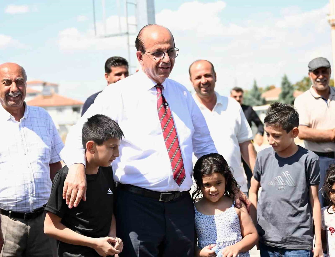 BAŞKAN GEÇİT, KUYULU MAHALLESİ'NDEKİ YATIRIMLARI YERİNDE İNCELEDİ