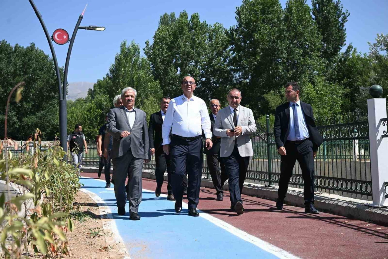 BAŞKAN GEÇİT: "BEYLERDERESİ YAŞAM VADİSİ, YEŞİLYURT’UN TURİZM VE SOSYAL YAŞAMINA YENİ BİR SOLUK...