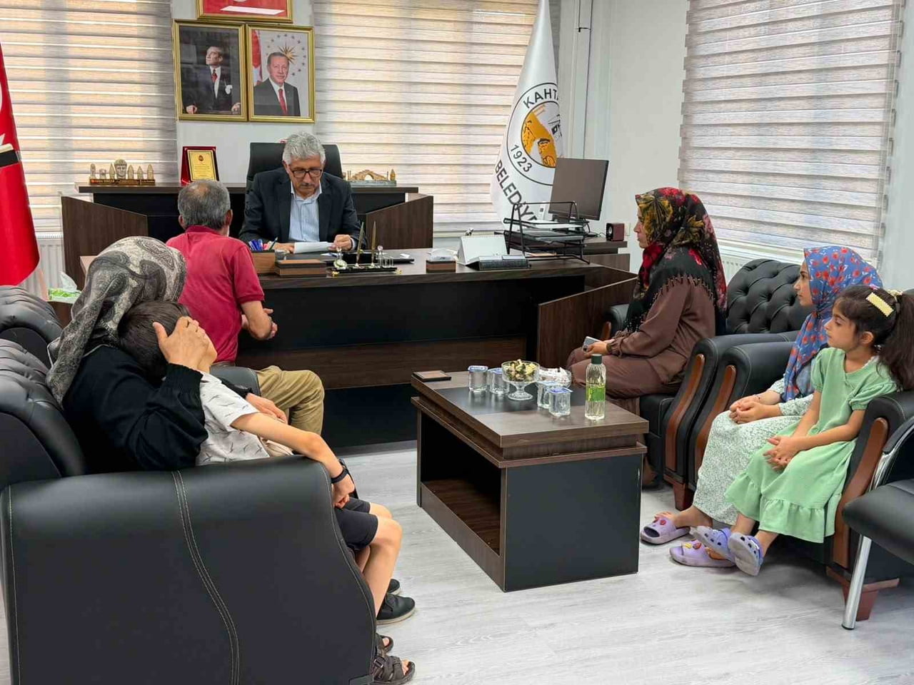 BAŞKAN HALLAÇ, HALK BULUŞMALARI'NDA VATANDAŞLARIN TALEPLERİNİ DİNLEDİ