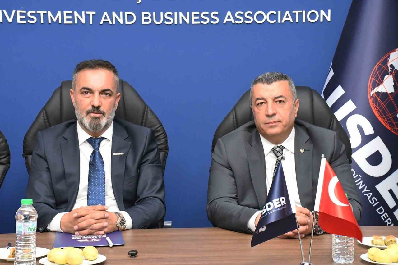 BAŞKAN ÖZCAN'DAN ULUSDER'E ZİYARET