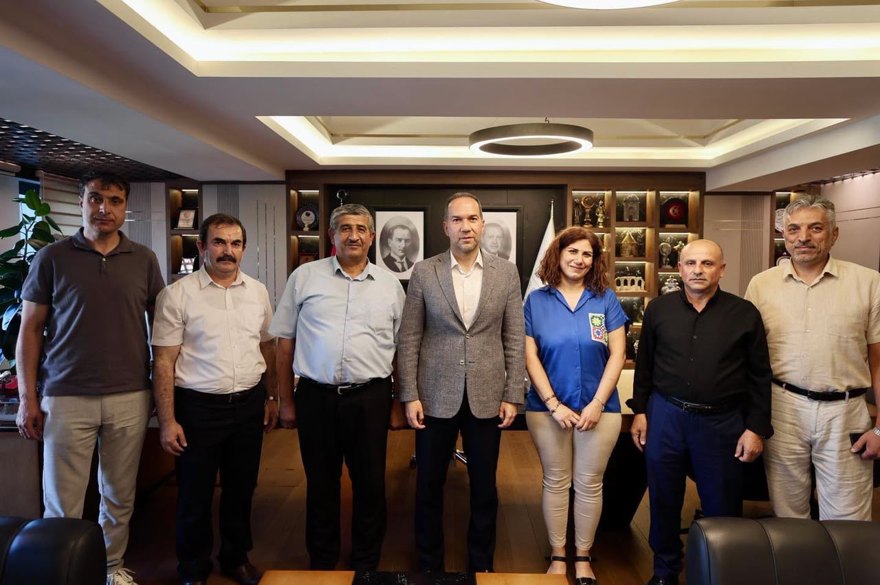 BAŞKAN ÖZDEMİR'E UCLG ÜYELİĞİ SONRASI TEBRİK ZİYARETLERİ SÜRÜYOR