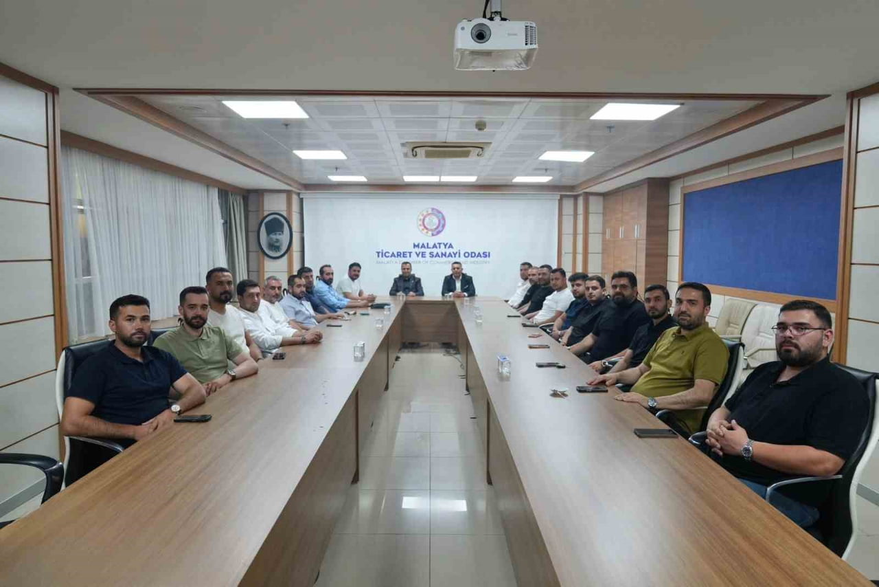 BAŞKAN SADIKOĞLU, GENÇ GİRİŞİMCİLERLE BİR ARAYA GELDİ