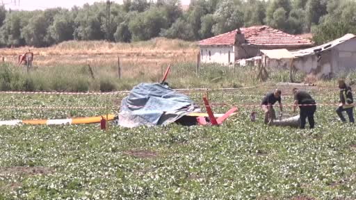 Başkent'te eğitim helikopteri düştü: 2 yaralı