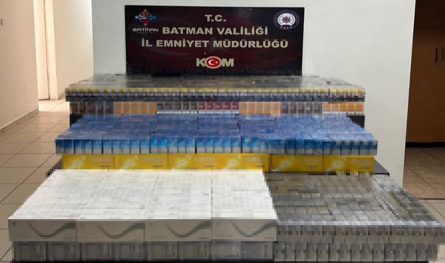 BATMAN'DA KAÇAKÇILIKLA MÜCADELE KAPSAMINDA DÜZENLENEN OPERASYONDA, BİR ARAÇTA ZULALI BÖLMEYE...