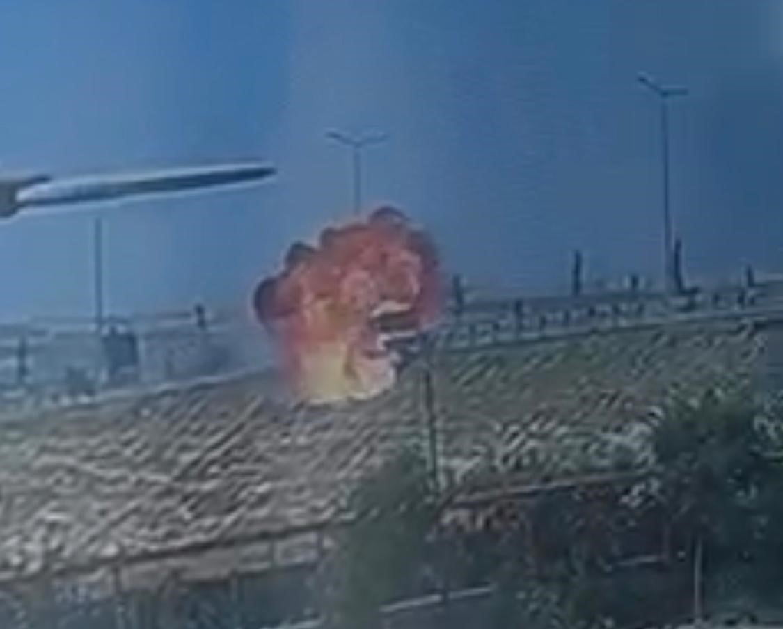 BATMAN’DA BETON MİKSERİNİN ŞARAMPOLE YUVARLANMASI SONUCU MEYDANA GELEN TRAFİK KAZASINDA SÜRÜCÜ...