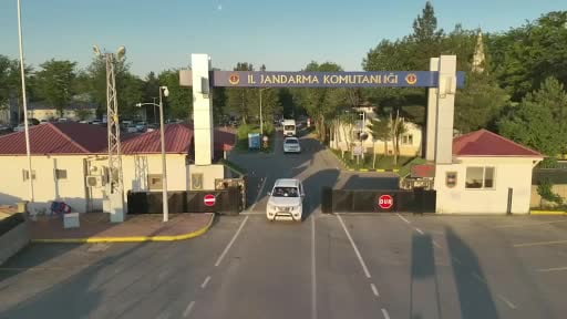 Batman’da kaçakçılık operasyonunda binlerce kaçak ürün ele geçirildi
