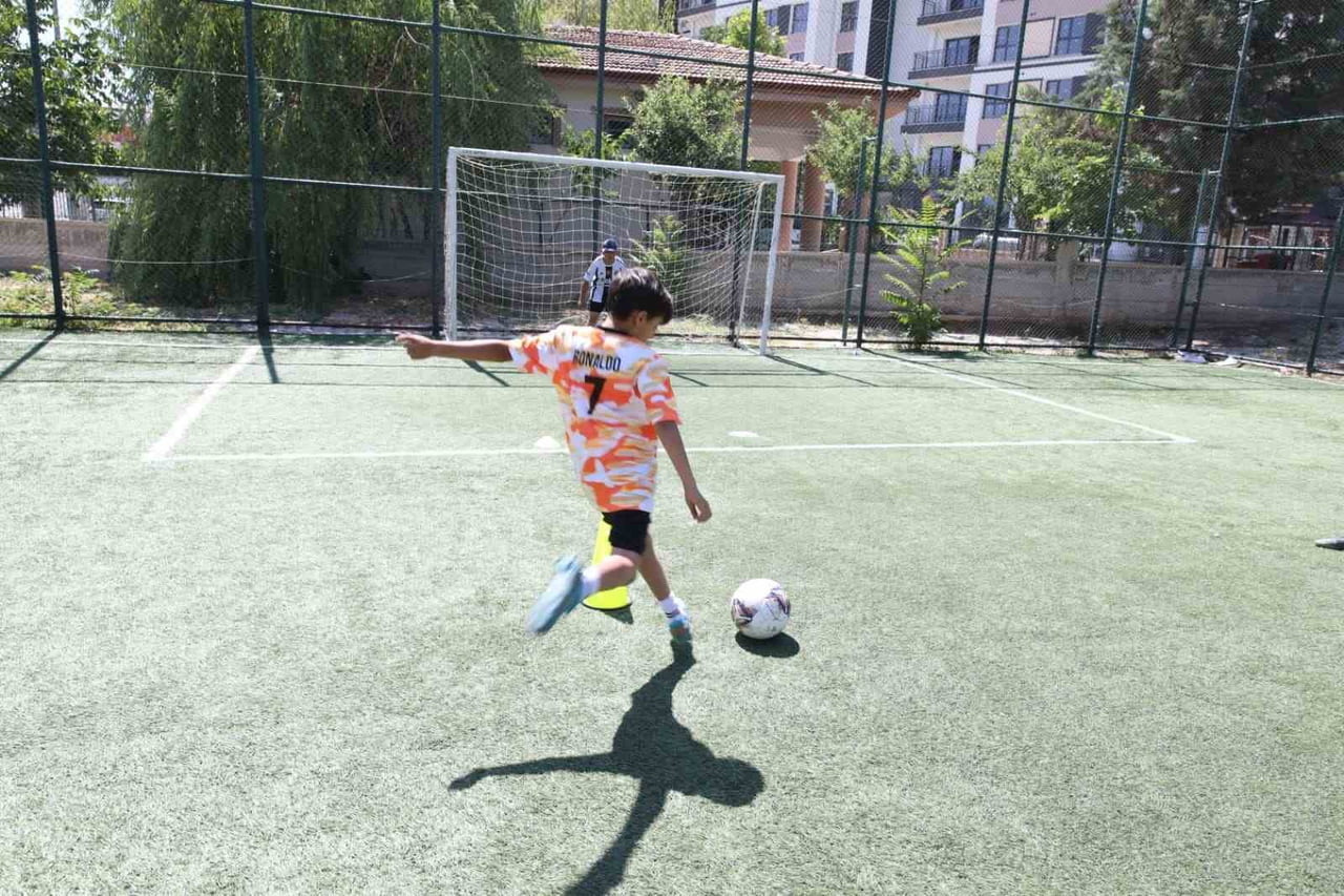 BATTALGAZİ'DE HER YAŞA YÖNELİK YAZ ETKİNLİKLERİ