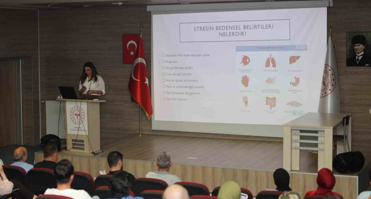 BAYBURT İL SAĞLIK MÜDÜRLÜĞÜNDEN PERSONELE STRES YÖNETİMİ EĞİTİMİ