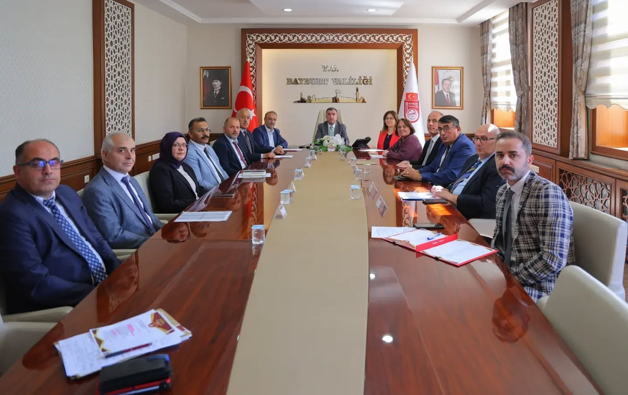 BAYBURT’TA KADIN İSTİHDAMINA YÖNELİK ÇALIŞMALAR MASAYA YATIRILDI