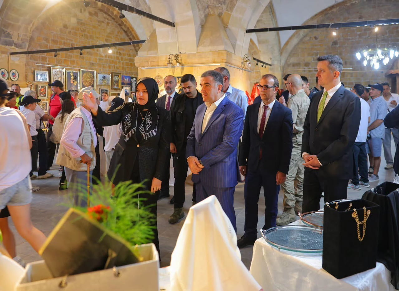 BAYBURT’TA YÖRESEL DOKUMA VE EL SANATLARI SERGİSİ AÇILDI