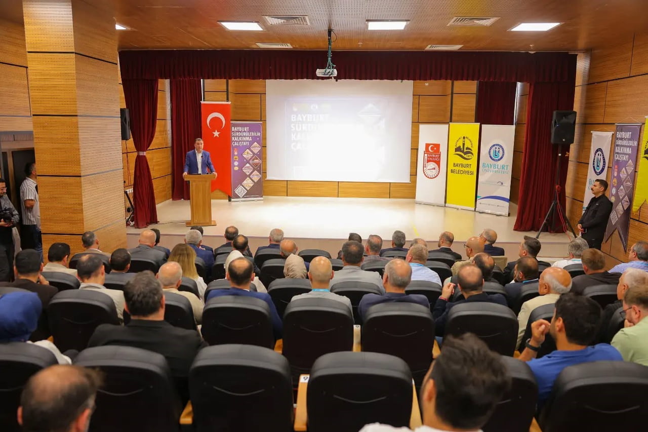 BAYBURT’UN KALKINMA VİZYONU ÇALIŞTAYDA ELE ALINDI