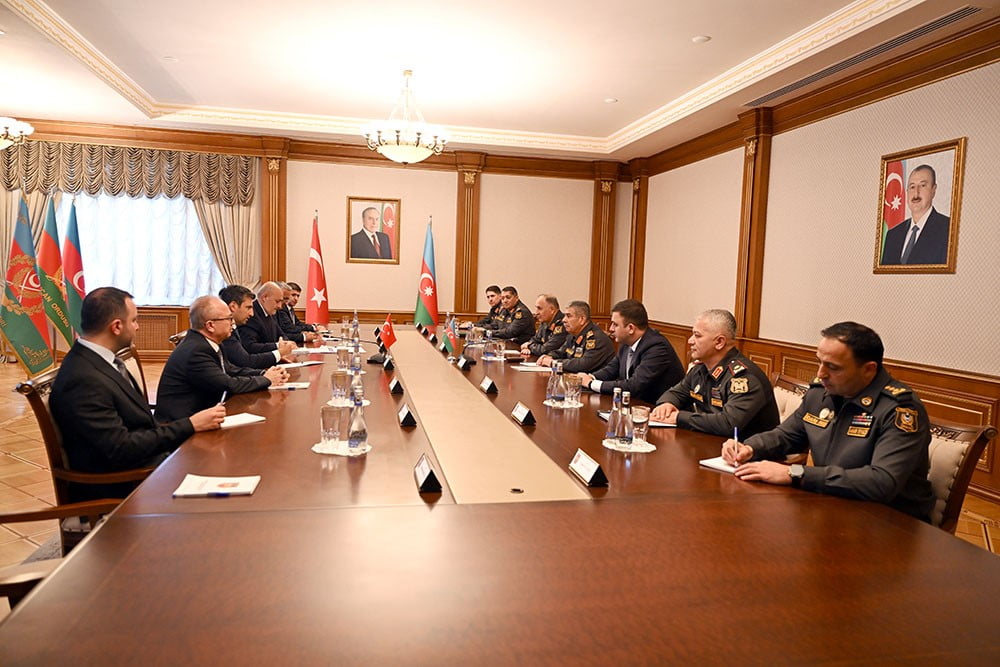 BAYKAR YÖNETİM KURULU BAŞKANI SELÇUK BAYRAKTAR, AZERBAYCAN SAVUNMA BAKANI ORGENERAL ZAKİR HASANOV...