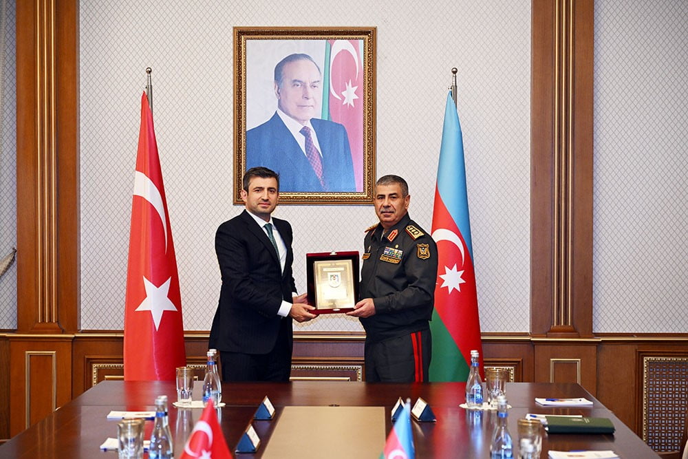 BAYKAR YÖNETİM KURULU BAŞKANI SELÇUK BAYRAKTAR, AZERBAYCAN SAVUNMA BAKANI ORGENERAL ZAKİR HASANOV...