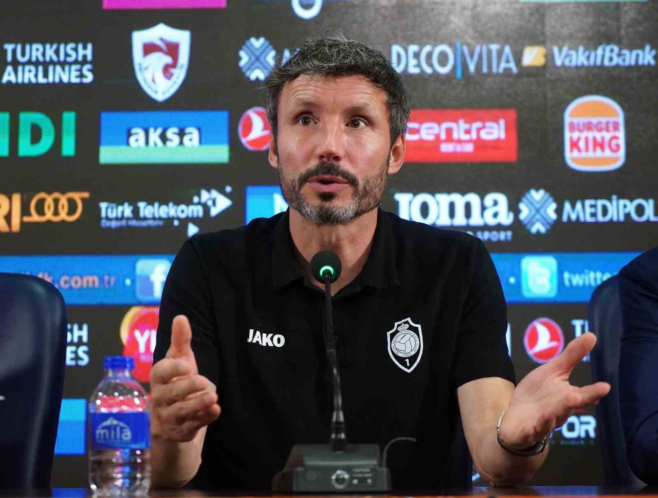 BELÇİKA KRALİYET FUTBOL FEDERASYONU, TEKNİK DİREKTÖR MARK VAN BOMMEL İLE 2 YILLIK SÖZLEŞME...
