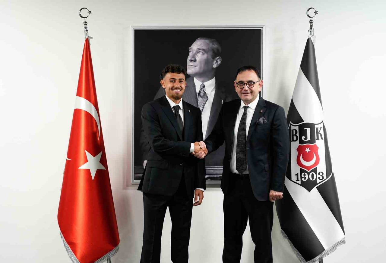 BEŞİKTAŞ, FRANSA 2. LİG EKİBİ CLERMONT'IN 20 YAŞINDAKİ SOL KANAT OYUNCUSU İLHAN FAKILI İLE 4...