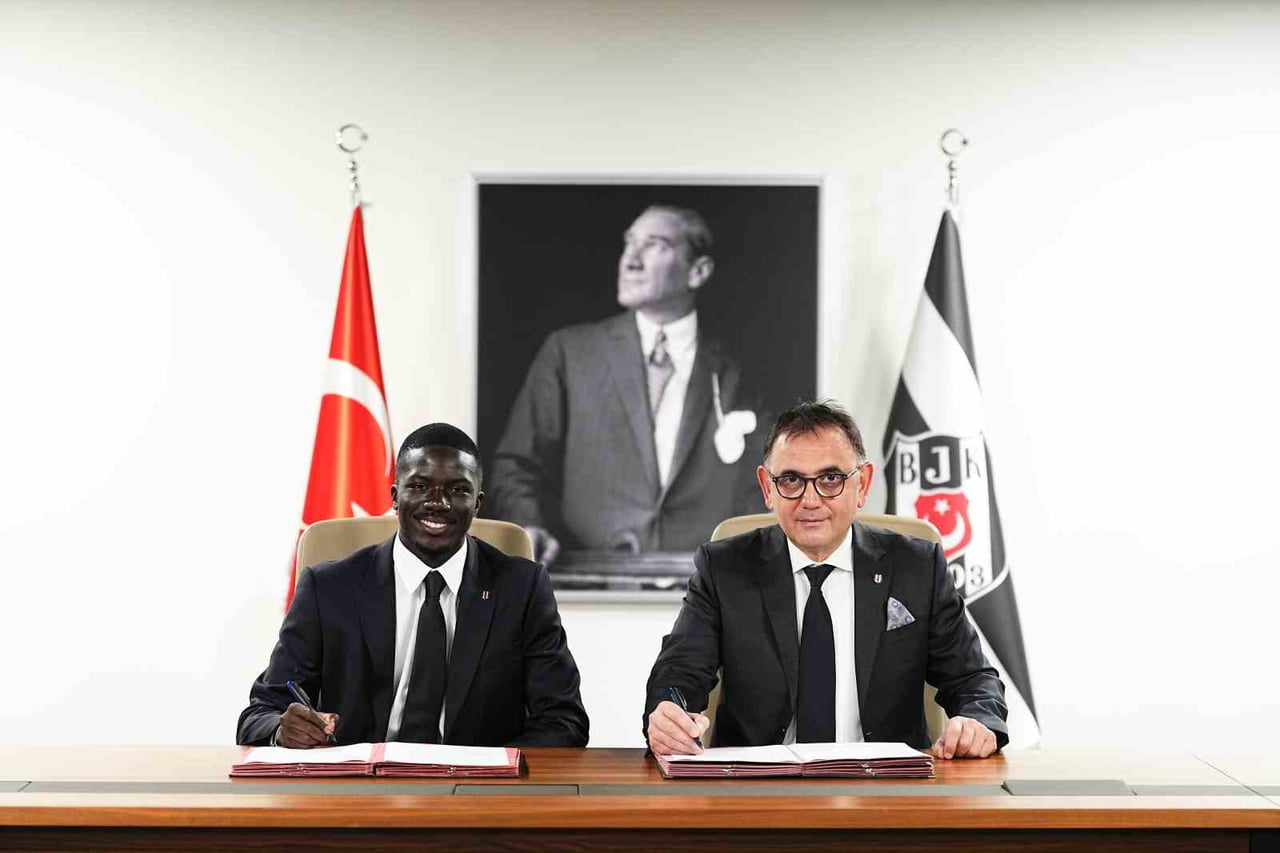 BEŞİKTAŞ, MONACO'DAN TRANSFER ETTİĞİ 21 YAŞINDAKİ FRANSIZ OYUNCU KASSOUM OUATTARA İLE 4 YILLIK...