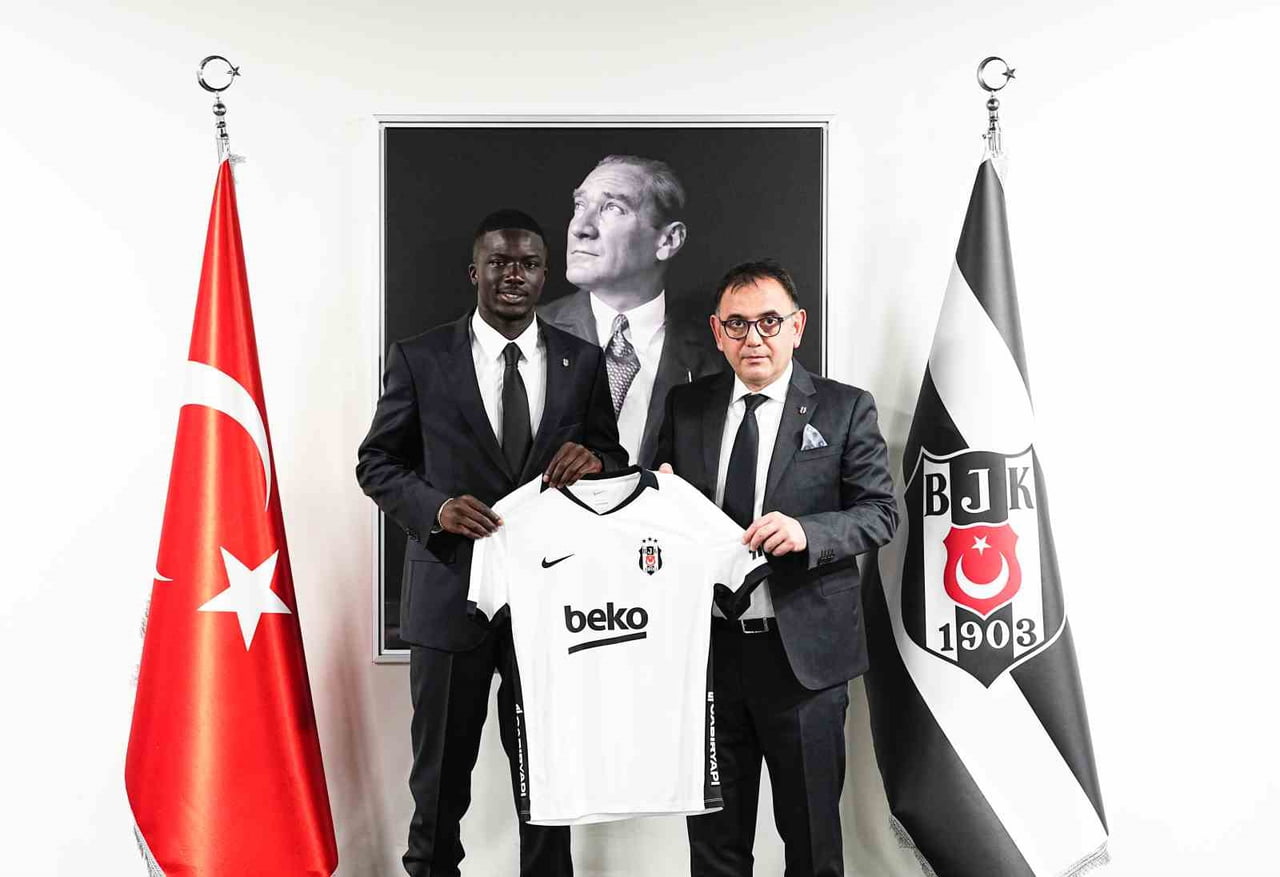 BEŞİKTAŞ, MONACO'DAN TRANSFER ETTİĞİ 21 YAŞINDAKİ FRANSIZ OYUNCU KASSOUM OUATTARA İLE 4 YILLIK...