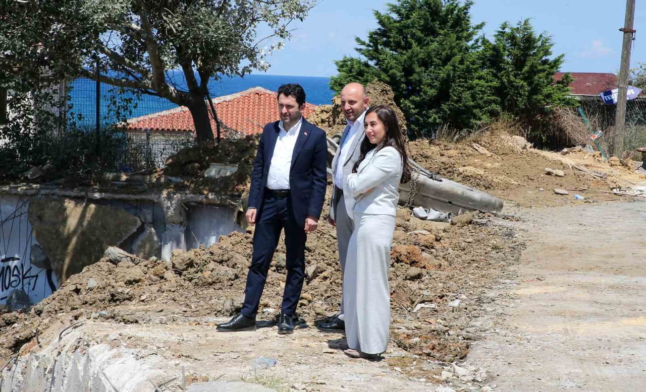 BEYKOZ BELEDİYE BAŞKANI ÖZLEM VURAL GÜRZEL, YIKIM ÇALIŞMALARINI İNCELEDİ